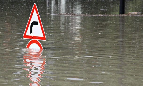 Versichern und steuerlich absetzen – das können Praxisinhaber gegen Unwetterschäden unternehmen